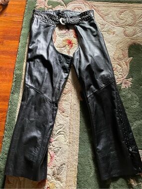 Harley-Davidson WOMEN’S Large Black Leather CHAPS w/ Studded Waistband